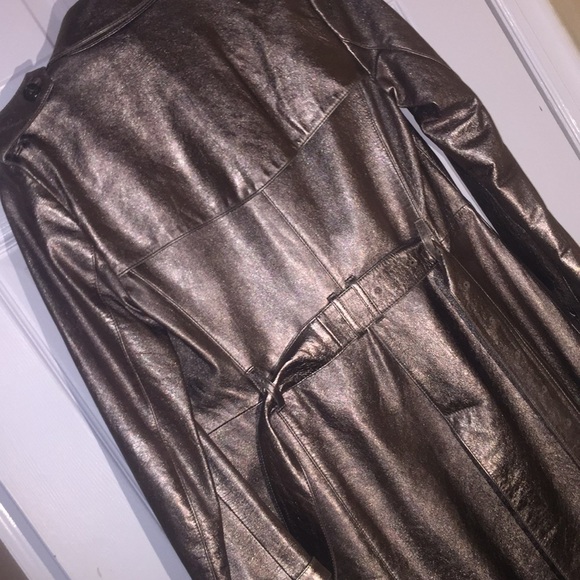 Burberry Trench Coat - Picture 8 of 8